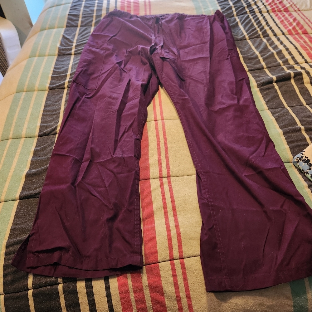 Woman's Scrub Pants